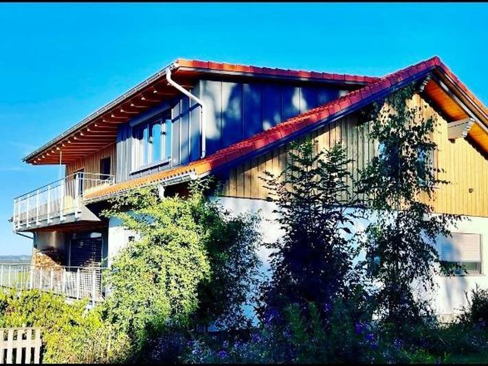 Ferienwohnung für 5 Personen, mit Seeblick und Garten sowie Ausblick und Balkon, kinderfreundlich in Leutkirch im Allgäu - 4