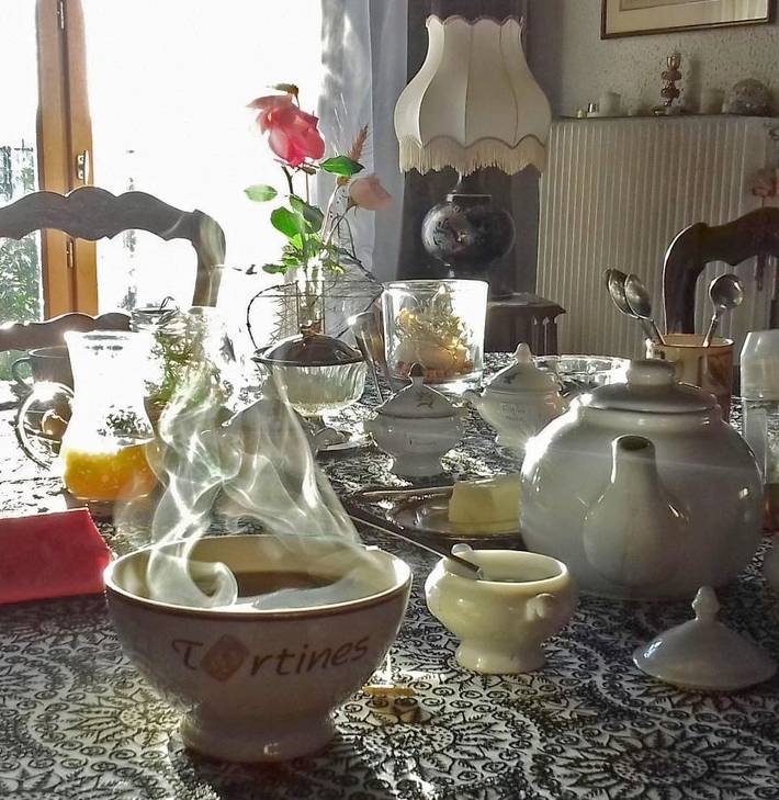 Cottage pour 3 personnes, avec vue et jardin à Villechenève