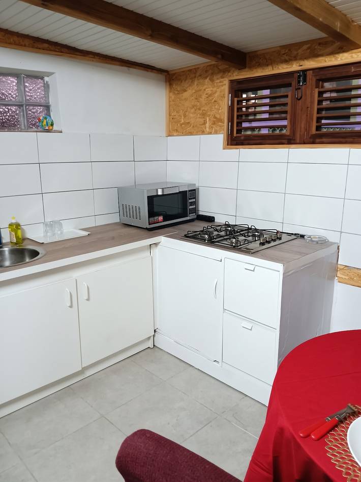 Ganze Wohnung, Appartement gemütlich La Trinité 25 m², Garten in La Trinité, Martinique