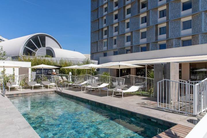Hôtel pour 2 personnes, avec jardin et piscine, animaux acceptés dans Stade Vélodrome - 4