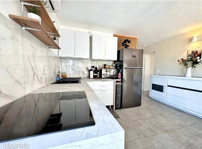 Villa pour 8 personnes, avec Balcon et Terrasse ainsi que Jardin et Vue à Bandol - 3