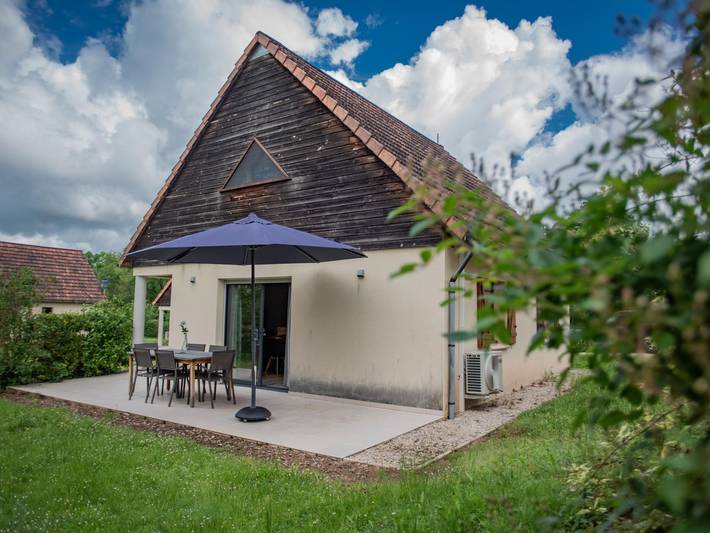 Village vacances pour 4 personnes, avec Terrasse ainsi que Jardin et Bassin pour enfant dans le Sud de la France