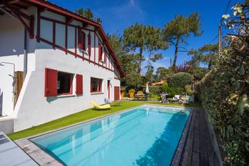 Villa pour 8 personnes, avec terrasse et jardin à La Teste-de-Buch