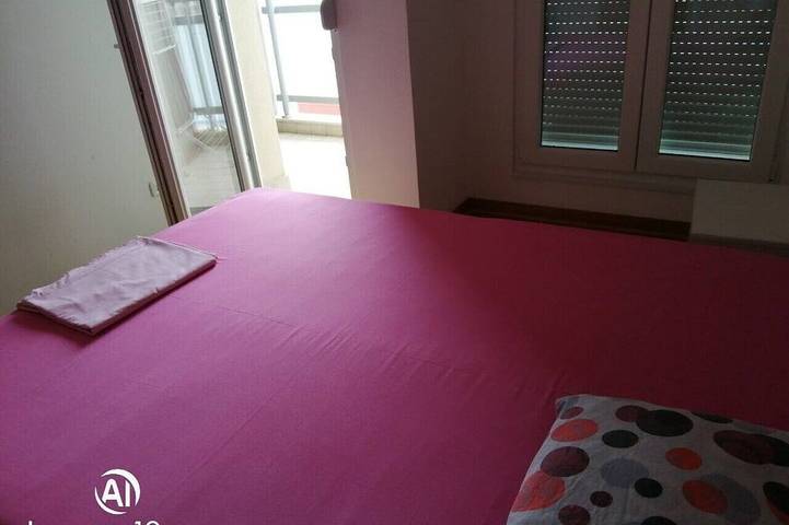 Apartament wakacyjny dla 4 osób, z balkon i jacuzzi w Podgorica