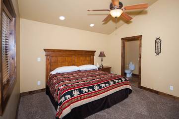 Log Cabin for 2 Guests in Island Park, Idaho, Picture 3