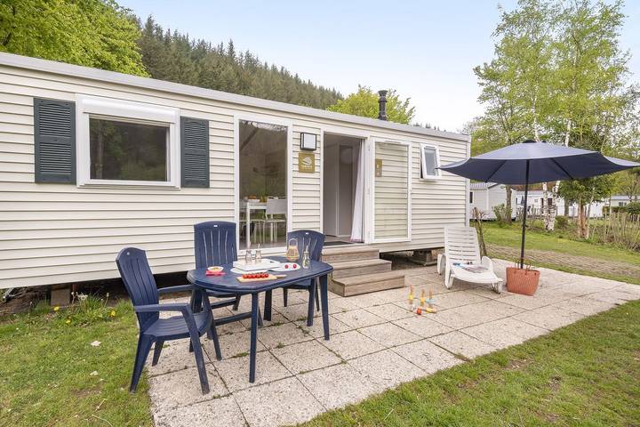Camping pour 4 personnes, avec terrasse et piscine, adapté aux familles au Province de Luxembourg