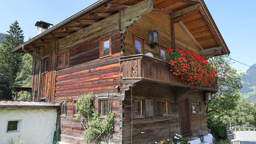 Chalet für 5 Personen, mit Pool und Terrasse in Alpbach