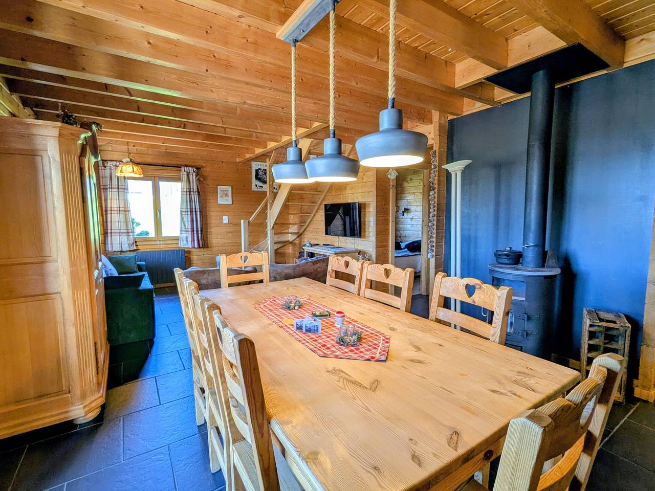 Comfortable chalet with terrace and wood stove, pets allowed in Le Tholy, Épinal region