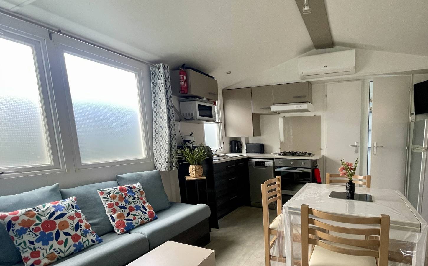 Mobilhome 3 Chambres - Cc652 Les Charmettes 4 étoiles in Les Mathes, Côte de Beauté