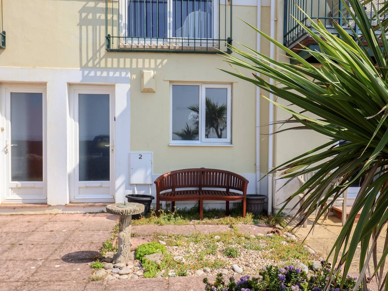 2 Lyme Mews in Seaton, Devon