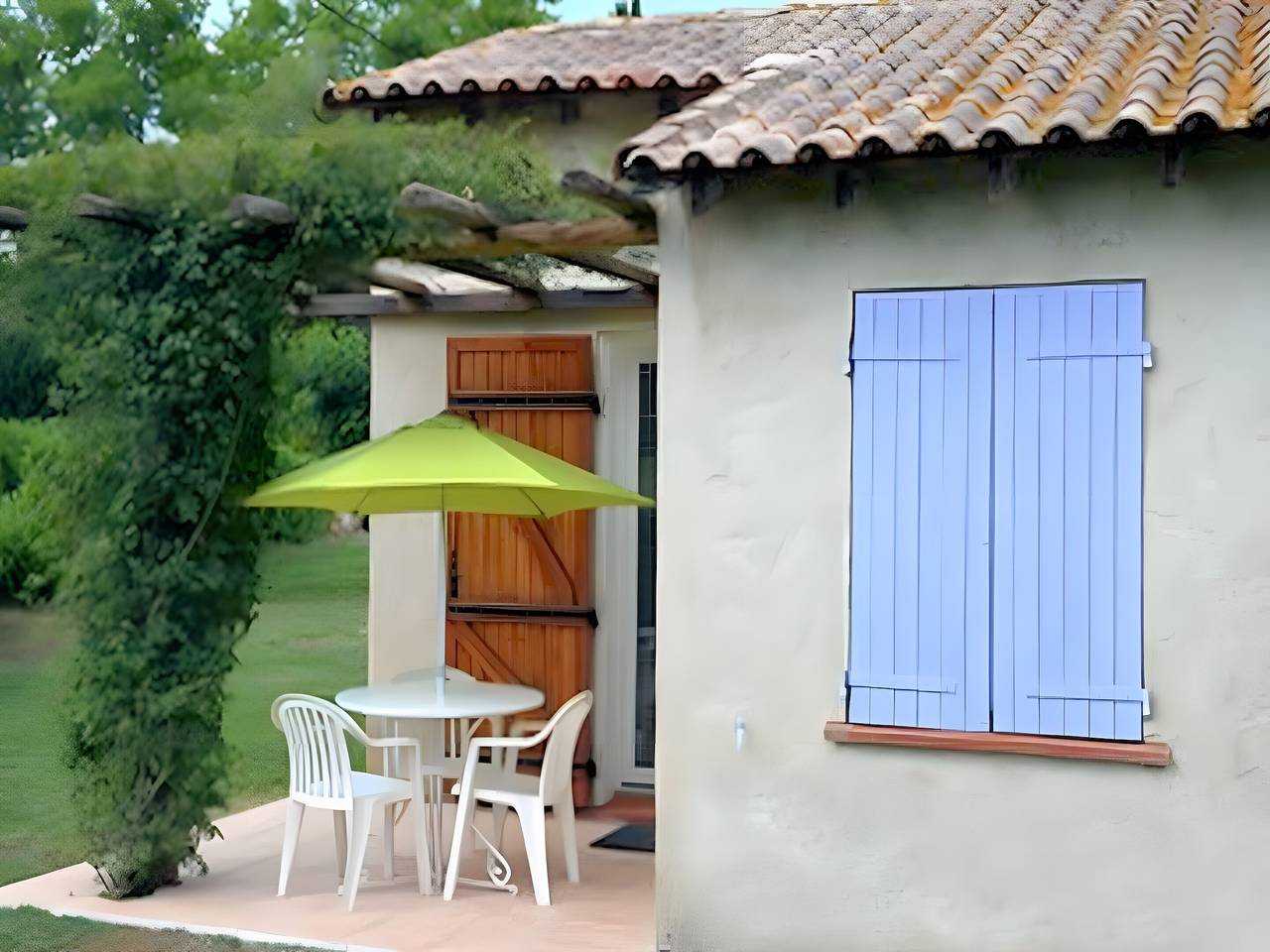 Maison de vacances 'Gite Fontenelle Alpilles' avec piscine partagée, Wi-Fi et climatisation in Arles, Côte méditerranéenne (France)