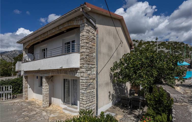 Ferienhaus für 6 Personen, mit Terrasse in Karlobag - 2