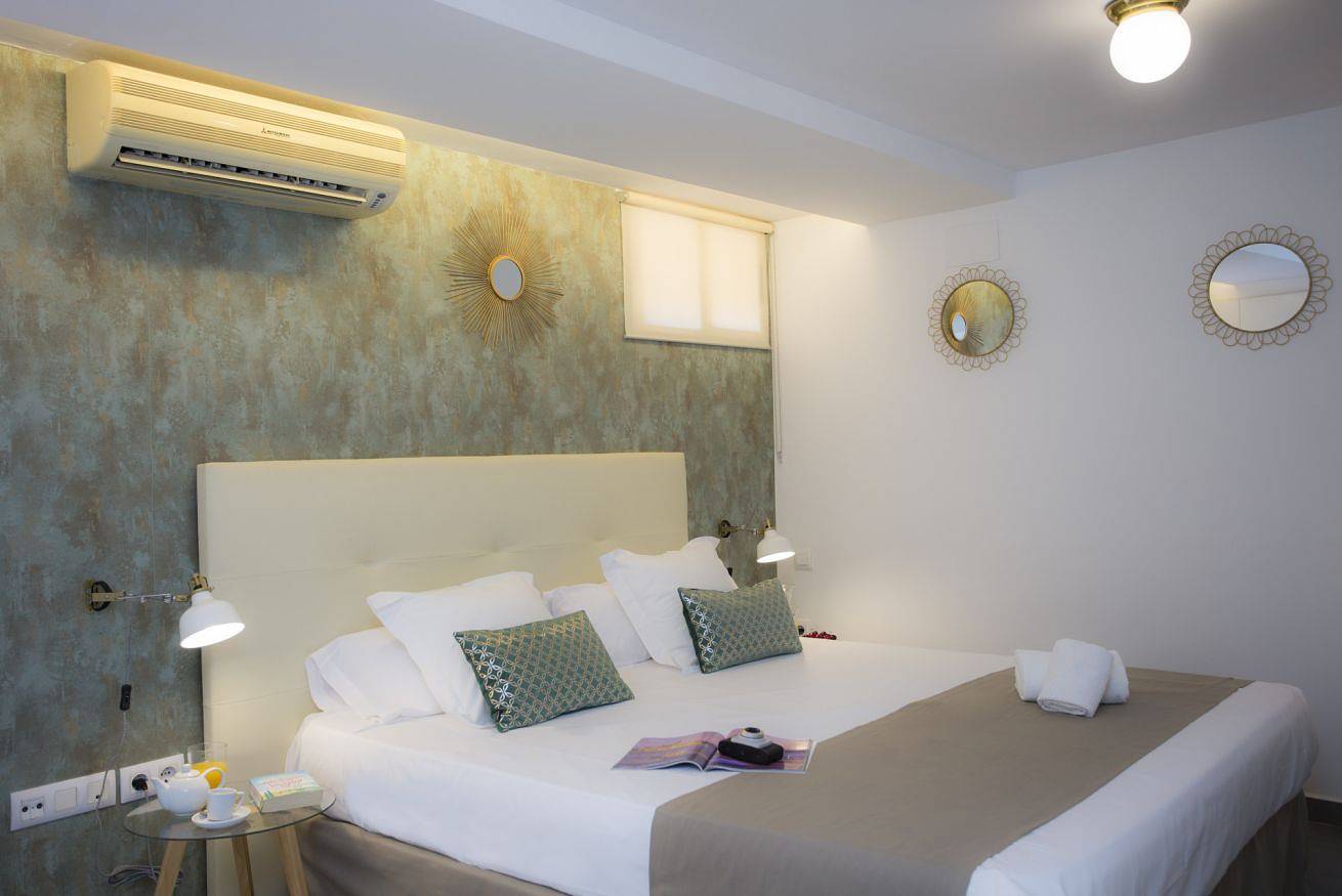Entire apartment, Botanico Room Terrace Ii in Valencia City Centre, Valencia