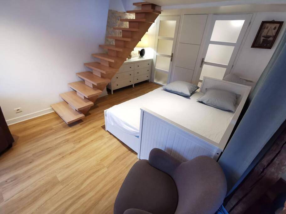 Appartement entier, 4 mins Rer - St Germain en Laye Super Center - Wei&Pei Apartment in Saint-Germain-en-Laye, Yvelines