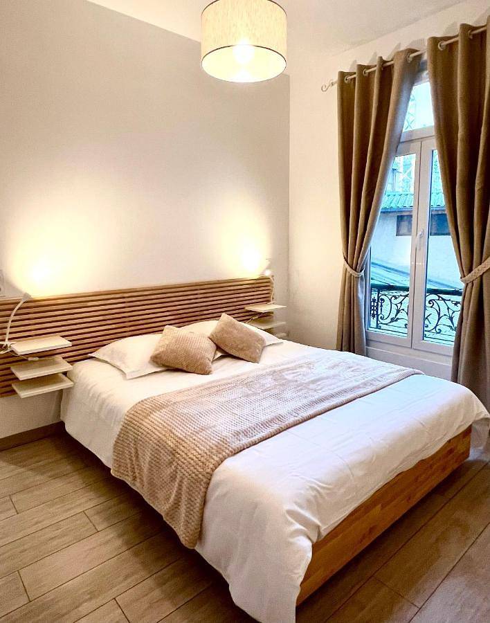 Appartement entier, T2 Hyper centre 3 étoiles Rue des Bains in Aix-les-Bains, Région de Chambéry