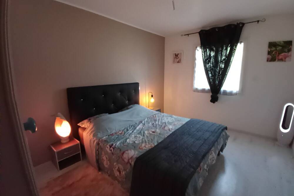 House Seasonal rental with swimming pool in Millau (Francia), Parc naturel régional des Grands Causses