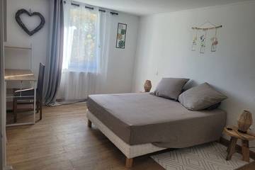 Chambre d’hôte pour 4 personnes, avec jacuzzi et jardin à Cabannes