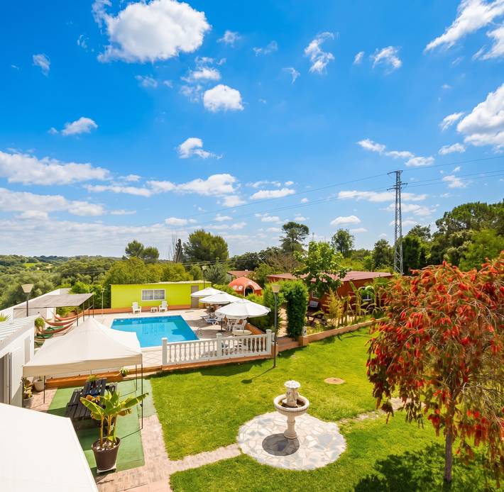 Espaciosa Villa en Guillena con Jardín y Piscina Privada in Guillena, Provincia de Sevilla