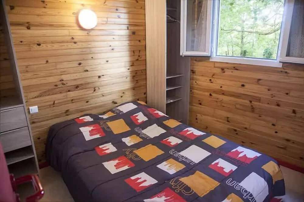 Chalet Confort 20 m² (1 chambre) 2 personnes in Naucelle, Aveyron