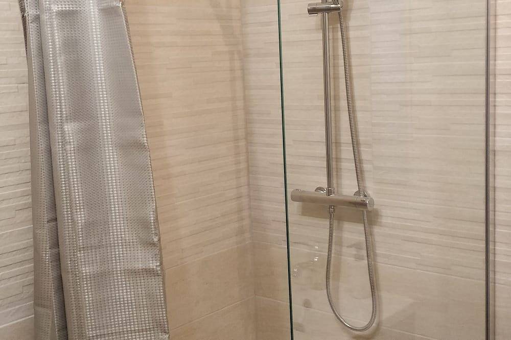 Appartement entier, Appartement 55m2 Perpignan proche centre ville et gare avec parking in Perpignan, Région de Perpignan