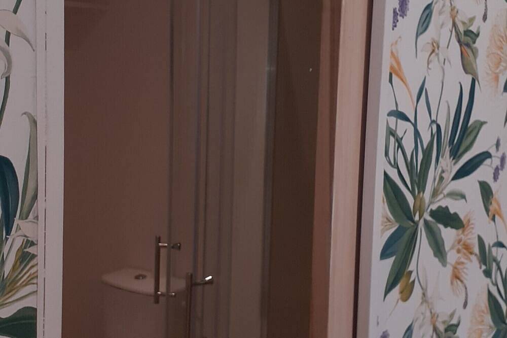 Apartamento entero, \"La Halte Verte\" , Charmant Studio Tout Confort en Centre Ville in Château-Chinon (Ville), Parque natural de Morvan