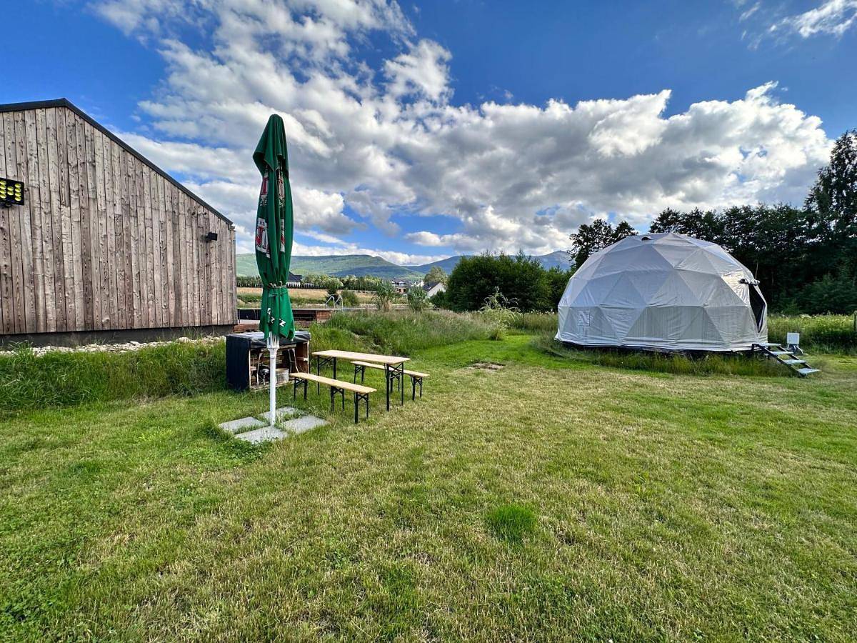 Tent in Ściegny, Sudety (Polska)