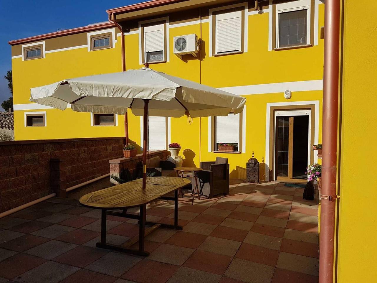 Appartamento intero, Appartamento Casa Colonia 2 con vista mare, terrazza e Wi-Fi in Sant'Anna Arresi, Sulcis Iglesiente