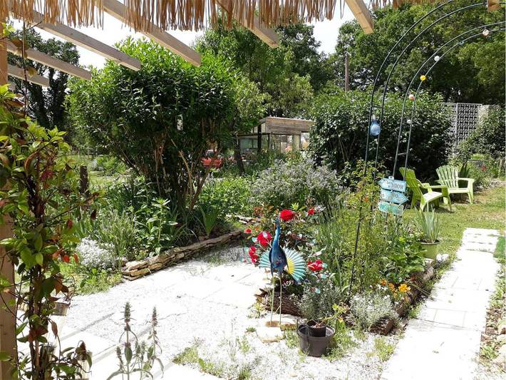 Location de vacances pour 4 personnes, avec vue ainsi que piscine et jardin à Saint-Michel-l'Observatoire - 2