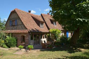 Gîte pour 8 personnes, avec terrasse et jardin à Eckwersheim