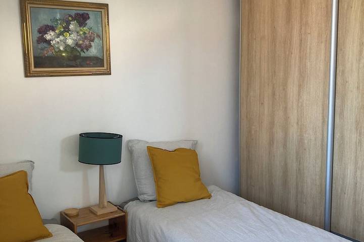 Location de vacances pour 5 personnes, avec Jacuzzi ainsi que Terrasse et Jardin à Bondy - 3