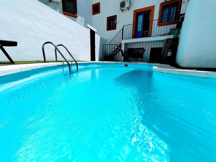 Apartamento para 6 personas, con terraza y piscina en Priego de Córdoba