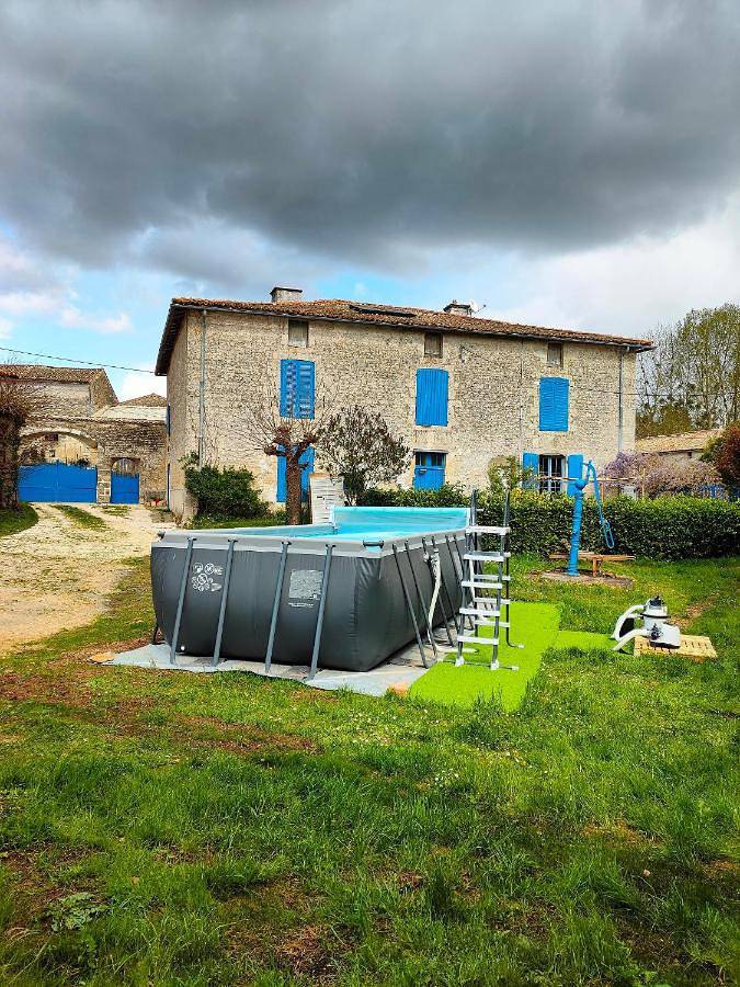Maison de vacances pour 5 personnes, avec jardin et piscine, animaux acceptés