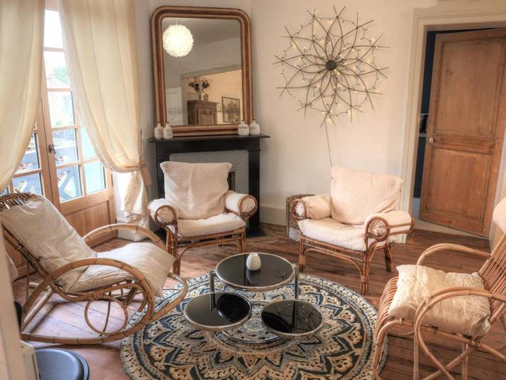 Gîte pour 8 personnes, avec terrasse à Moulins - 4