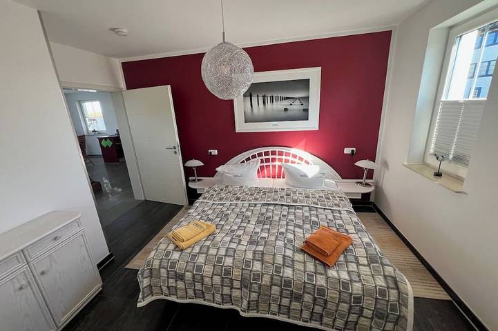 Appartement entier, Appartement de vacances 5 étoiles selon Dtv - luxe pur à 200m de la plage - Wi-Fi gratuit in Dranske, Région de Rügen