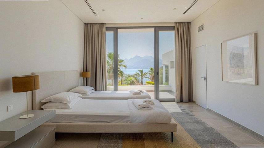 Villa pour 14 personnes, avec jacuzzi et sauna ainsi que piscine et balcon à Roca Llisa - 3