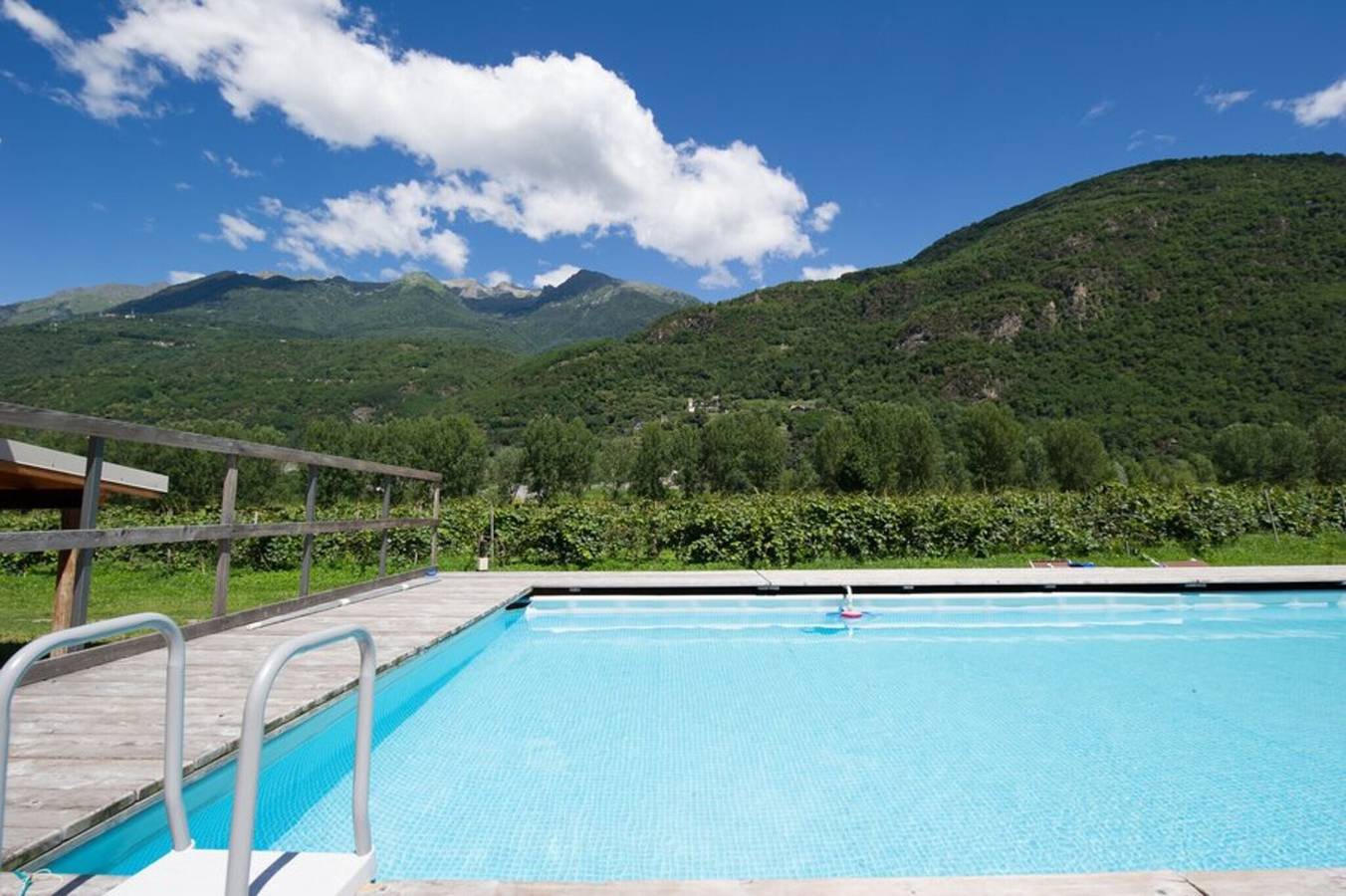 Monolocale intero, Monolocale 'Agriturismo L'isola Del Cavallo 1' con vista sulle montagne, giardino in comune e Wi-Fi in Talamona, Alpi Orobie Occidentali