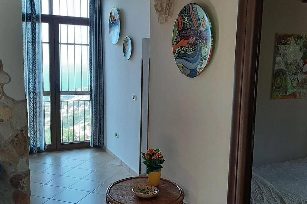 Appartamento intero, Villa Panorama Wohnung in privater Villa in Zambrone, Provincia di Vibo Valentia