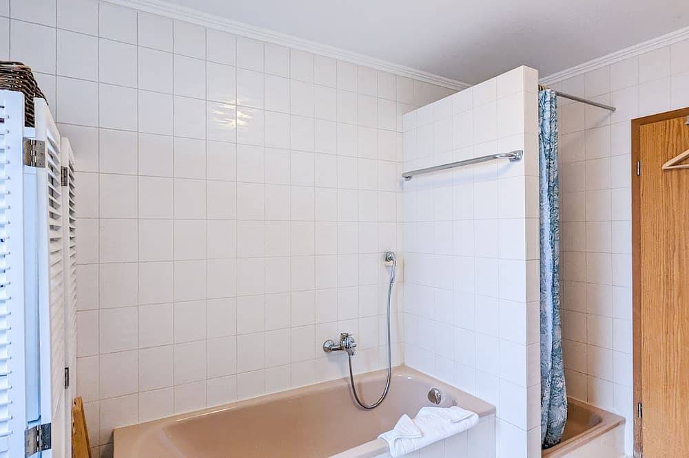 Ganze Wohnung, Ferienbungalow \"Krahnke\" in Neuschwanstein, Füssen