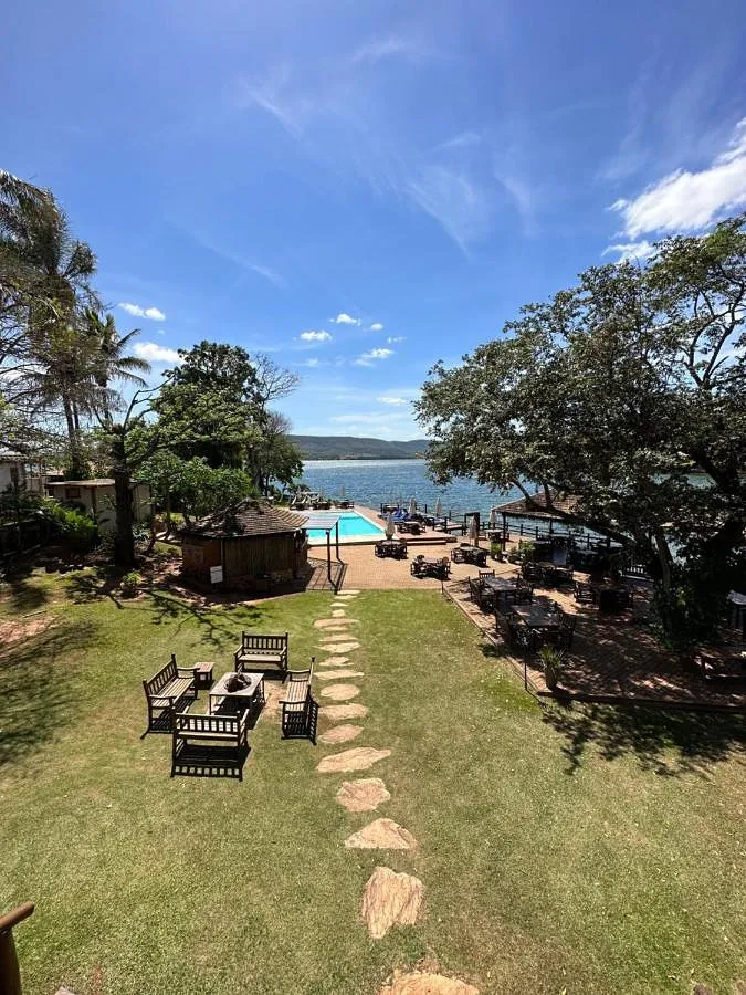 Hôtel pour 2 personnes, avec jacuzzi et terrasse ainsi que piscine et jardin - 1