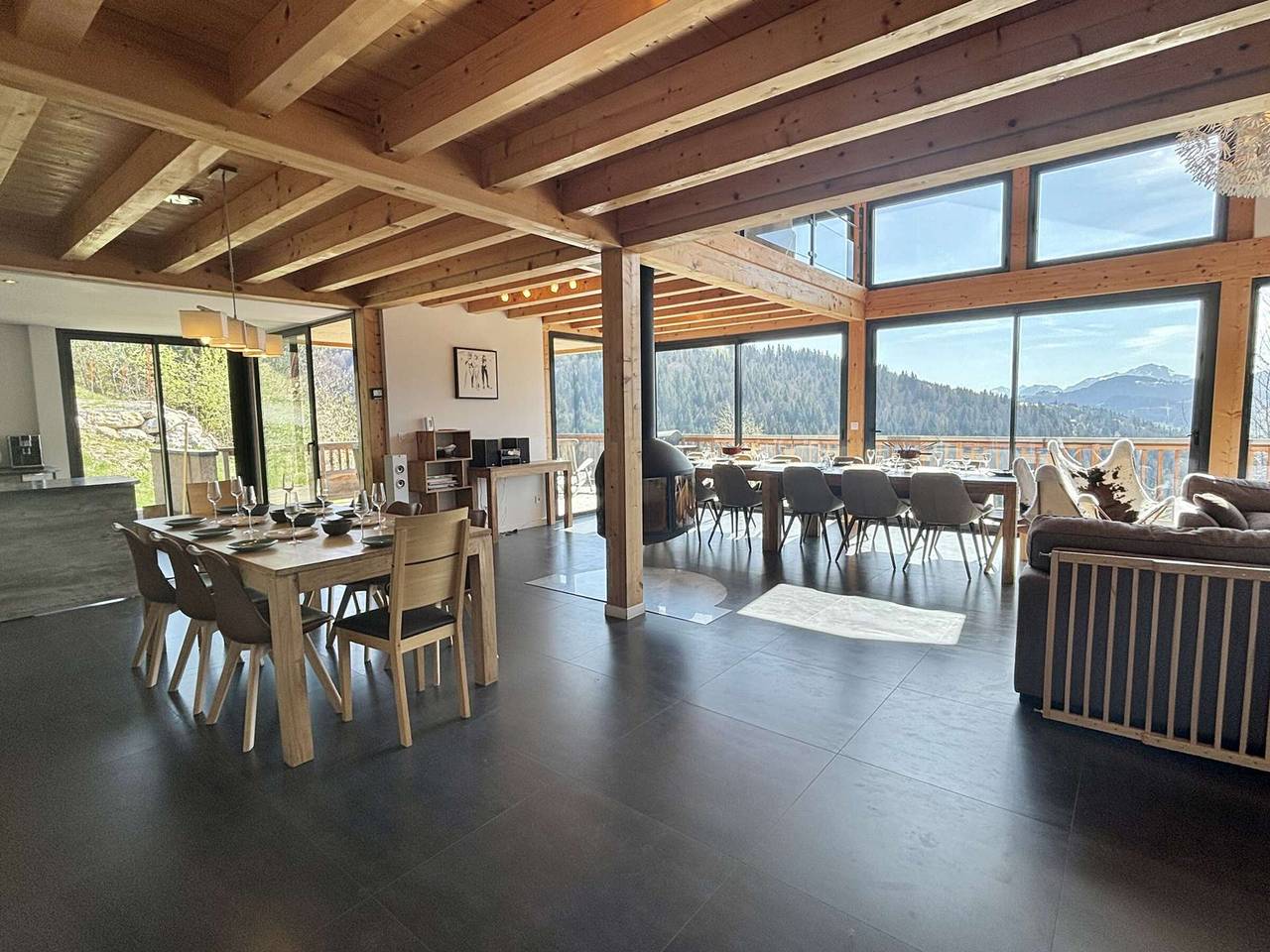 Luxuriöse 8-Zimmer-Hütte in Notre-Dame-de-Bellecombe mit Sauna, Jacuzzi und Bergblick in Notre-Dame-de-Bellecombe, Albertville und Umgebung