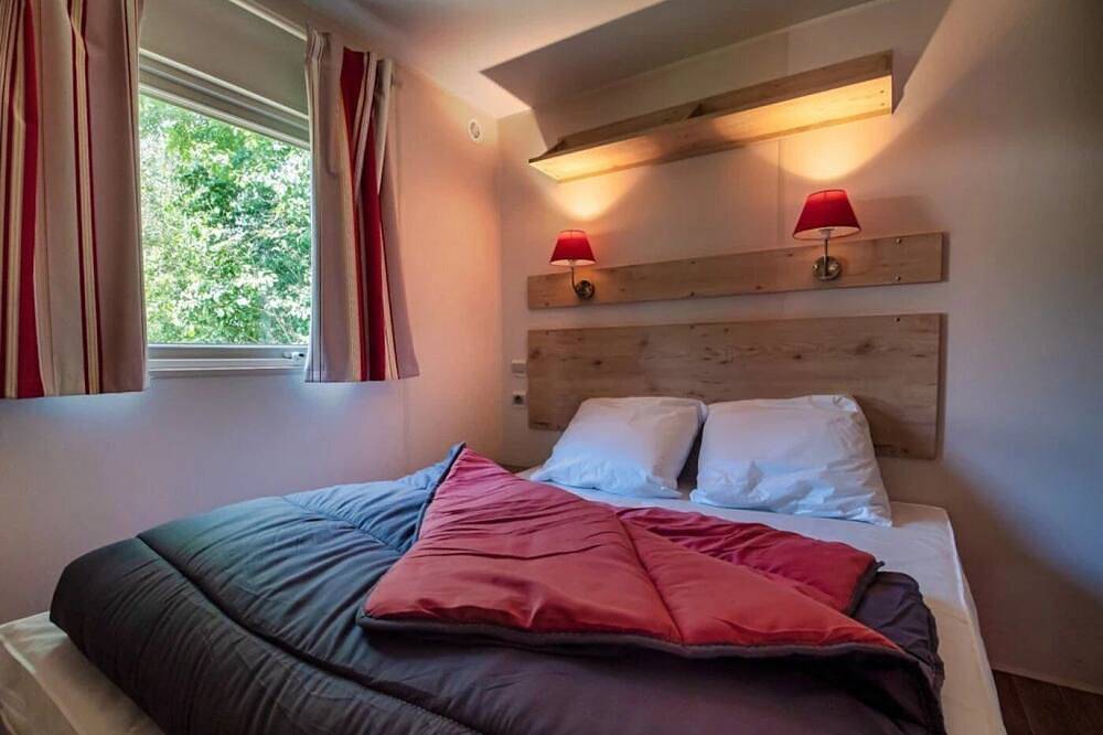 Zecamping 3 étoiles piscine chauffée locatif Tv clim 21m2 4 pers in Sorèze, Castres und Umgebung