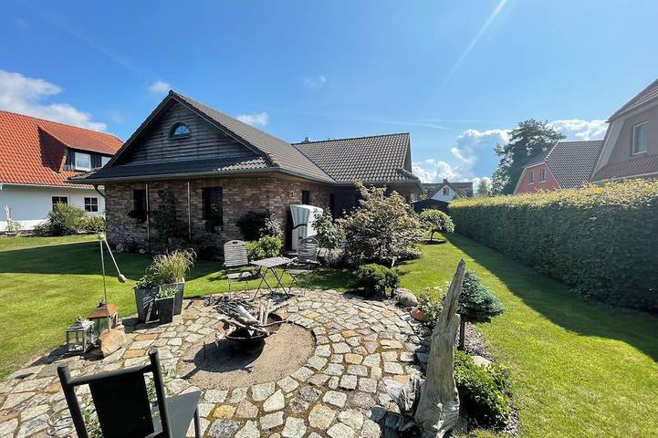 Bungalow für 4 Personen, mit Terrasse und Garten sowie Sauna in Born am Darß