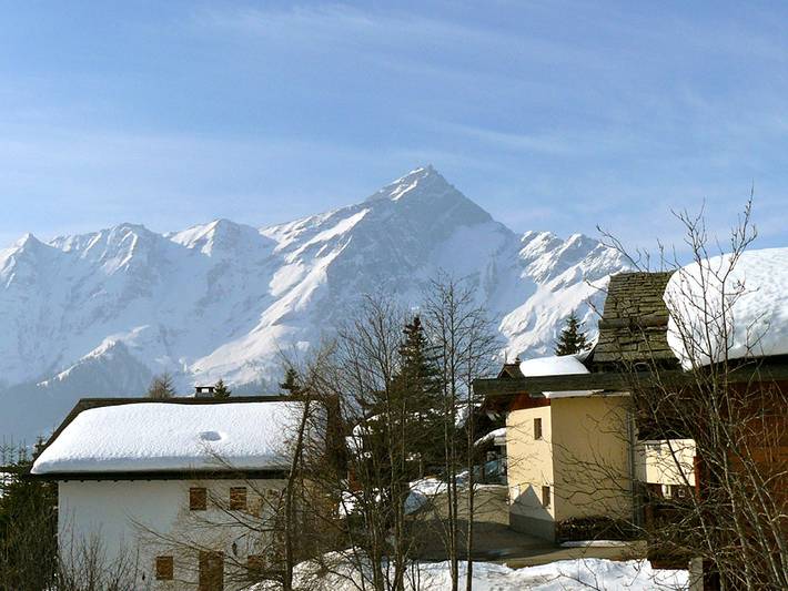 Ganze Ferienwohnung, Haus Maran - 6-Bettwohnung in Oberurmein, Urmein
