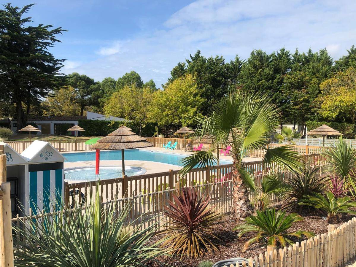 Camping Les Maraises in Saint-Martin-de-Ré, Île de Ré