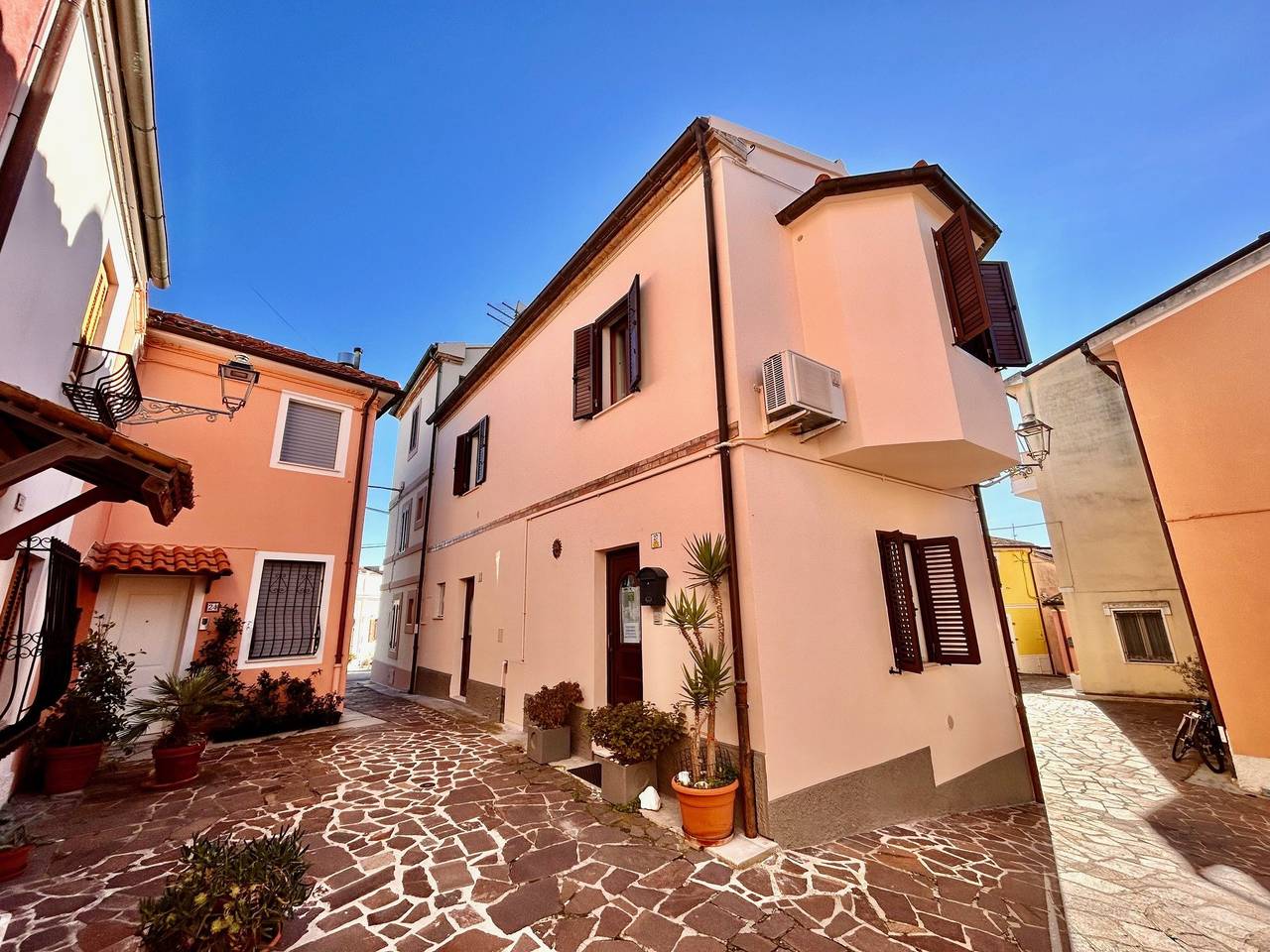 Appartement entier, Caratteristico bilocale nei vicoli del centro in Numana, Riviera del Conero