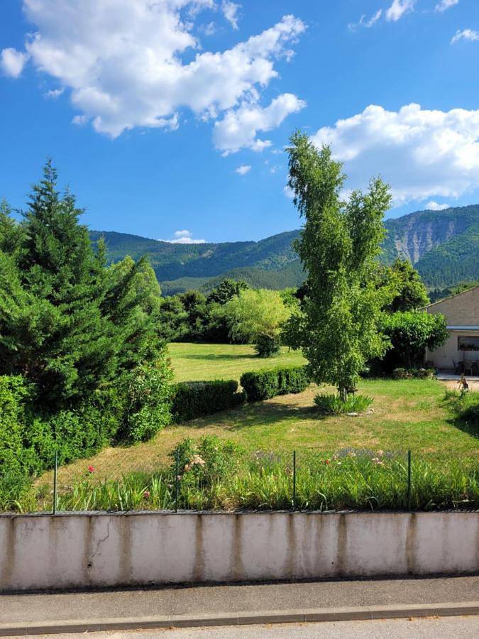Hôtel pour 2 personnes, avec jardin dans Les Omergues - 4