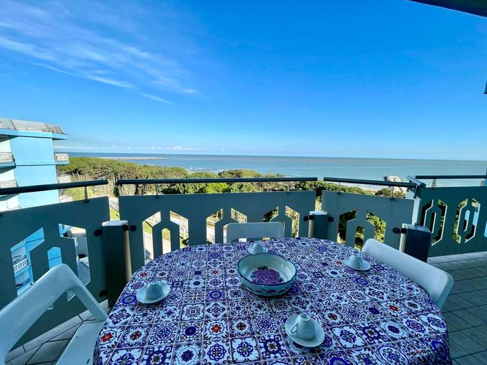 Ferienwohnung für 6 Personen, mit Meerblick und Balkon/Terrasse sowie Ausblick