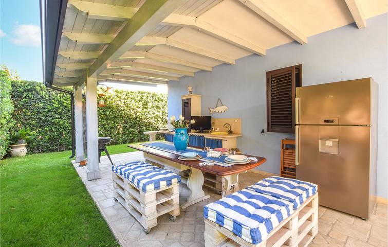 Apartamento espacioso con piscina y cocina, a 2,5 km de la playa in Casuzze, Santa Croce Camerina