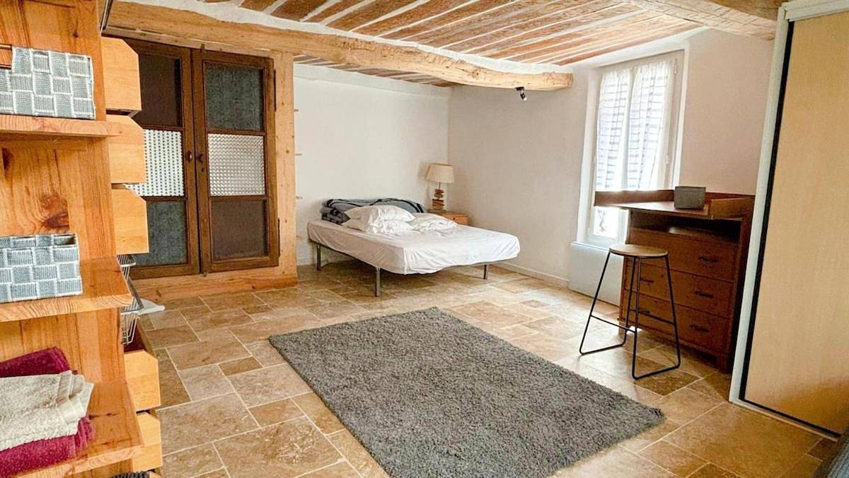 Appartement entier, Atypical rustic house Le Val in Le Val, Région de Brignoles