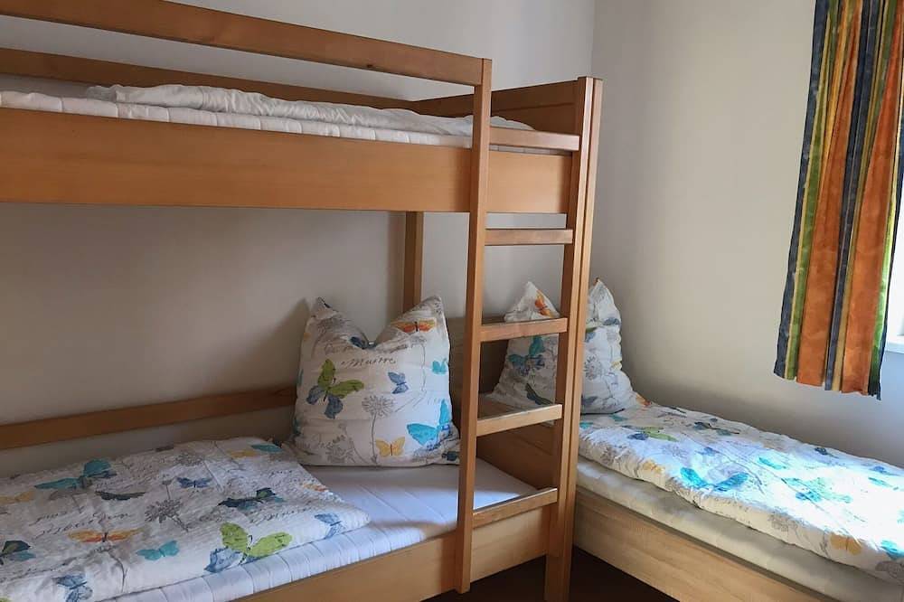 Familienfreundliches Ferienhaus in ruhiger Lage mit großem Garten in Hilders, Rhön-Hessen